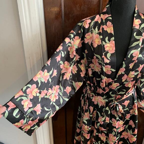 Vintage Dentelle Satin Floral Robe Black Pink Green Loungewear Resortwear SMALL - Picture 13 of 15